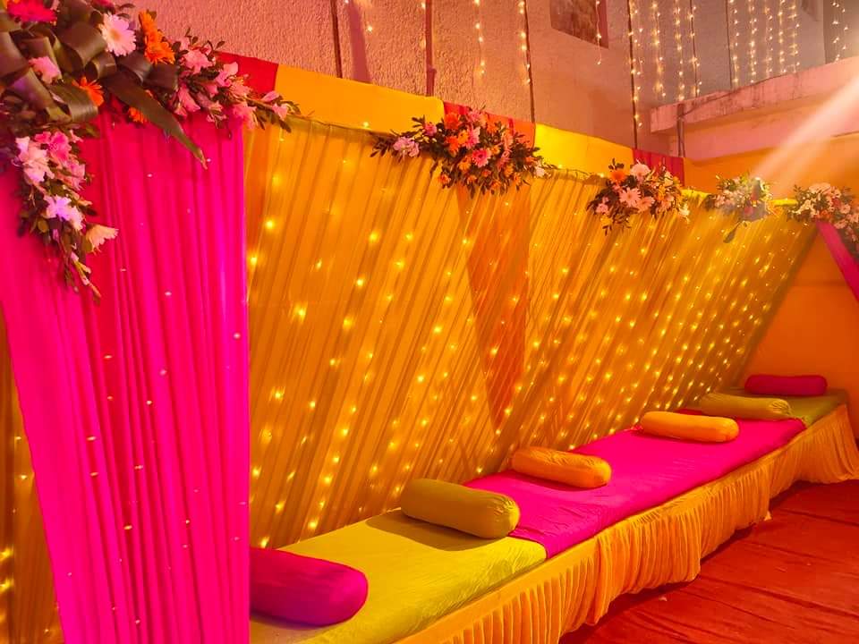 Ladies Sangeet Sitting Setup in House | Colorful sangeet backdrop  Decoration | Grand sangeet backdrop decoration | Simple and unique sangeet  backdrop decoration | Elegant sangeet backdrop decoration | Grand sangeet  backdrop